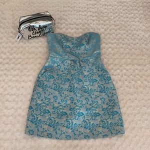 Kimchi strapless dress